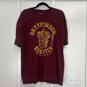 Harry Potter Gryffindor Quidditch Maroon T-Shirt